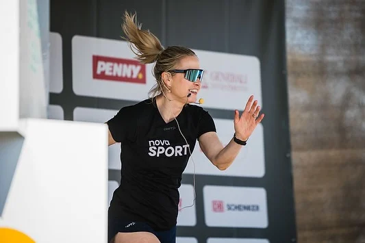 Teta Verča is back 🤩 a 11. sezóna @behejlesy 🌲🌲odšpuntována 🪄 Jestli loňská sezóna začala zimou a deštěm a tak i pokračovala, tak ta letošní slibuje velmi horké chvilky ☀️ Byli jste tam s námi? #behjenasenerest #behejlesy #lesnismecka @novasport @tvnovaofficial #trailrunning #behamepocesku #behamevcesku #trailrunning #bezecketrasy #trailrunners #behaniprozacatecniky #runningbeginners #runningbeginnersguide #behamesusmevem #behamenakrasu #corsacampestre #crosscountry #wakeupandrun #runtolive #runnerswanderlust #runningday #longdistancerunner #runnershigh #marathonmaniacs #runningin40s #joerogan #motivation #motivationquotes #motivace