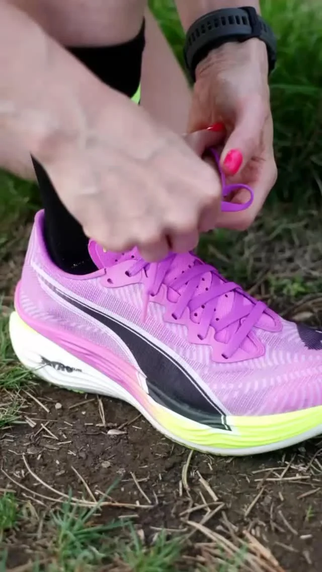 Další týden, další běžecké kilometry 🏃🏼‍♀️ 🎥 @wulfen_production 👟 @pumarunning ⌚️ @skiandbike.cz @garmin.cz #puma #pumadeviateelite3 #garmin #garmininstinct #running #runnershigh #runningmotivation #runningirl #runningshoes #runningmama #runningwoman #runningworld #runningwomen